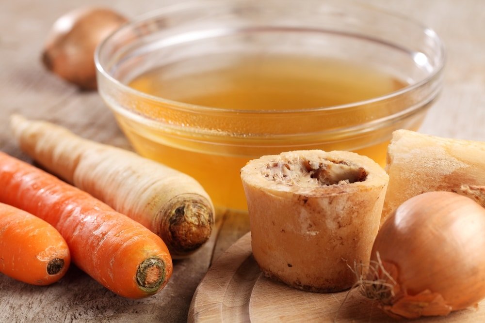 11 Amazing Health Benefits of Bone Broth