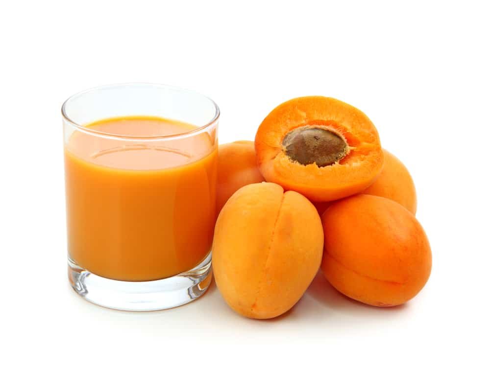 11 Amazing Health Benefits of Apricot Juice